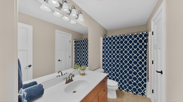 1442 30th Street NW, Austin, MN 55912