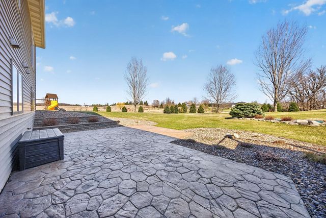 1442 30th Street NW, Austin, MN 55912