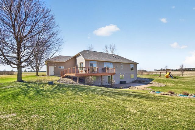 1442 30th Street NW, Austin, MN 55912