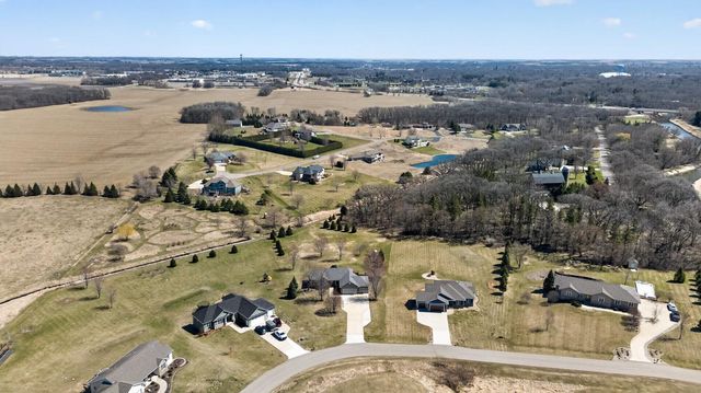 1442 30th Street NW, Austin, MN 55912