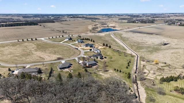 1442 30th Street NW, Austin, MN 55912