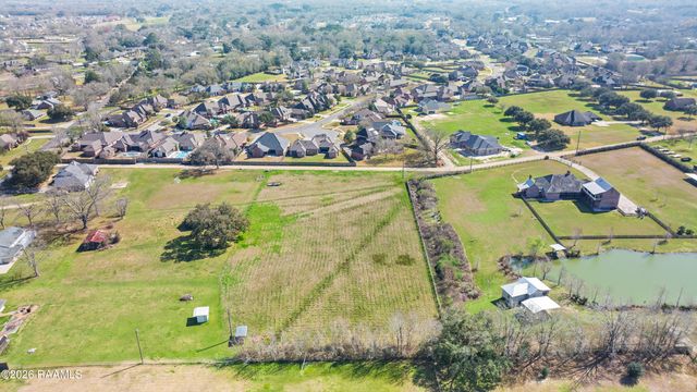 122 Bodenger Road, Lafayette, LA 70508