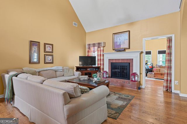 270 Argonne Drive, Fayetteville, GA 30214