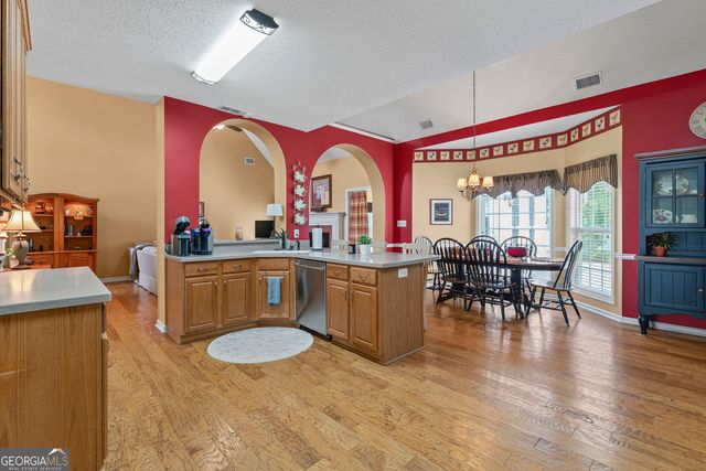 270 Argonne Drive, Fayetteville, GA 30214