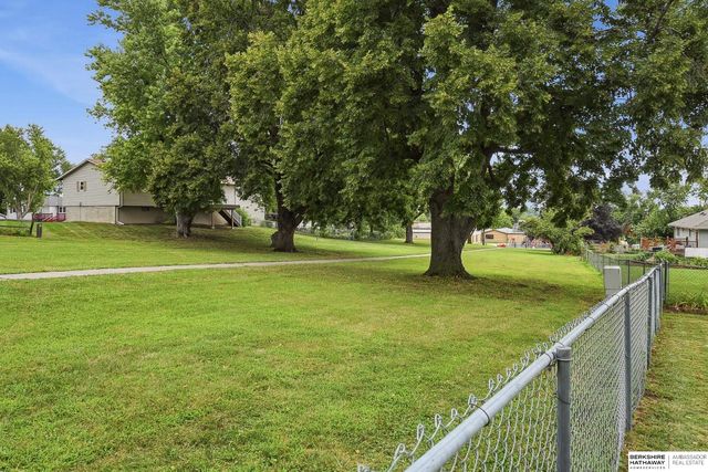 3255 S 130 Circle, Omaha, NE 68144
