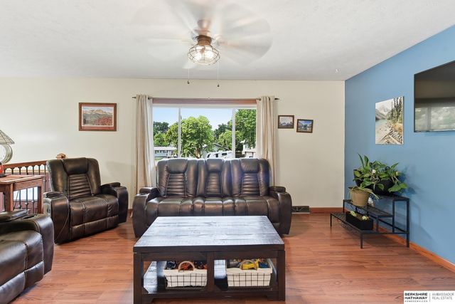 3255 S 130 Circle, Omaha, NE 68144