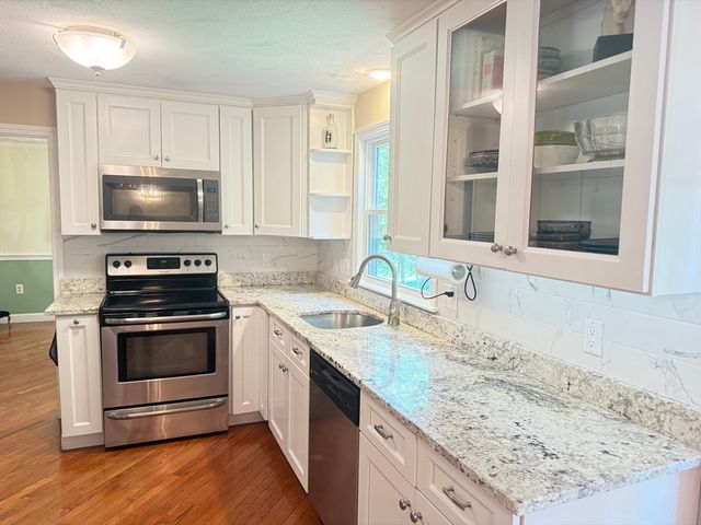 6 Larson Rd, Milford, MA 01757