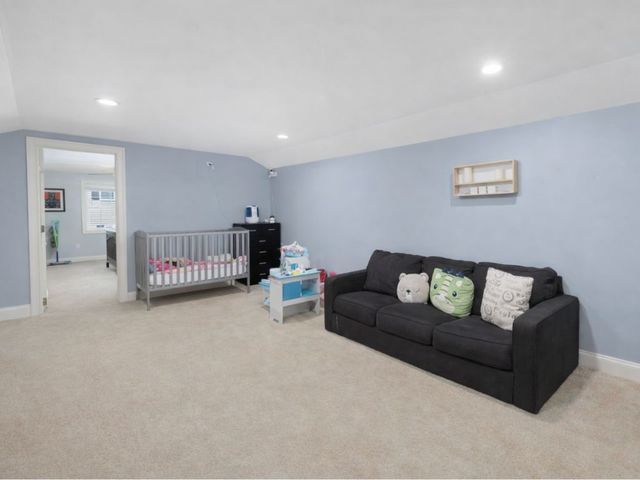 3 Garden Vista Drive 3, Cranston, RI 02920