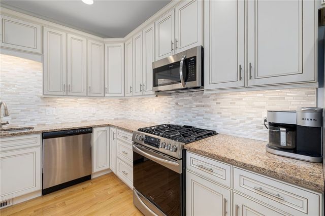 3 Garden Vista Drive 3, Cranston, RI 02920