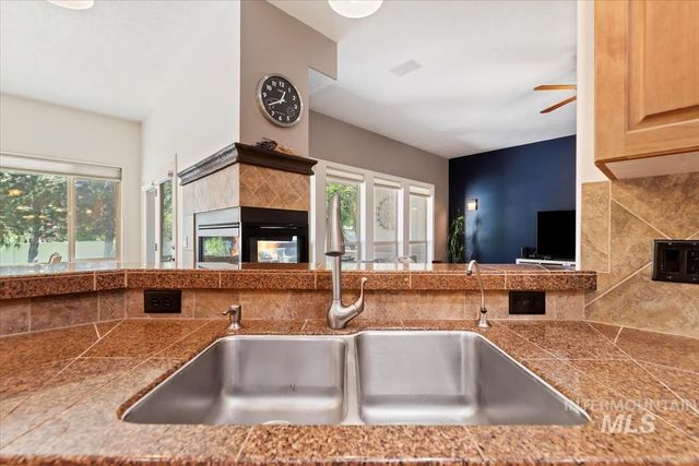 2786 S Denali Pl, Meridian, ID 83642