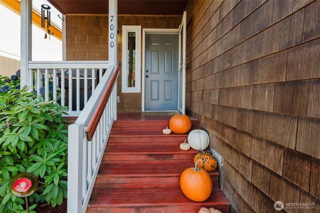 7000 E Dakota Street, Port Orchard, WA 98366