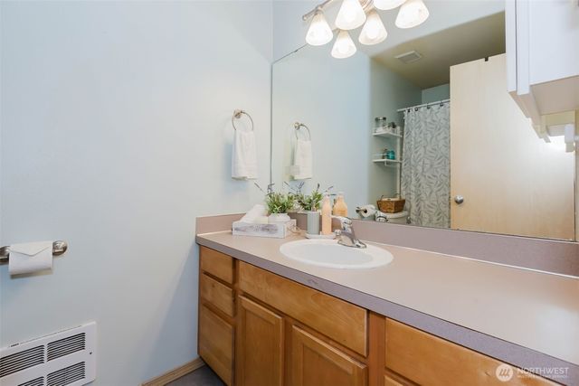 7000 E Dakota Street, Port Orchard, WA 98366