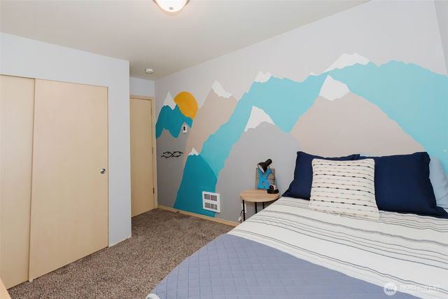 7000 E Dakota Street, Port Orchard, WA 98366