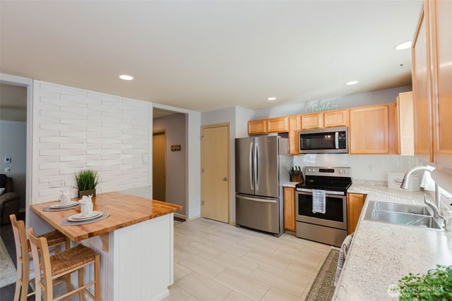 7000 E Dakota Street, Port Orchard, WA 98366