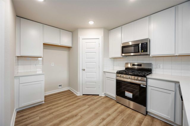 819 Clear Valley Lane, Dayton, TX 77535