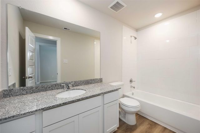 819 Clear Valley Lane, Dayton, TX 77535