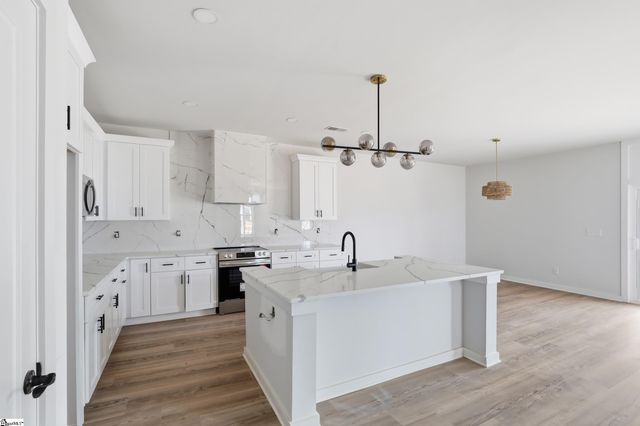 162 Buncombe Street, Woodruff, SC 29388