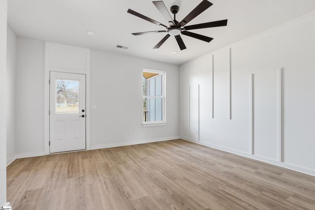 162 Buncombe Street, Woodruff, SC 29388