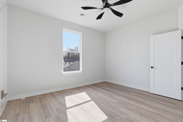 162 Buncombe Street, Woodruff, SC 29388