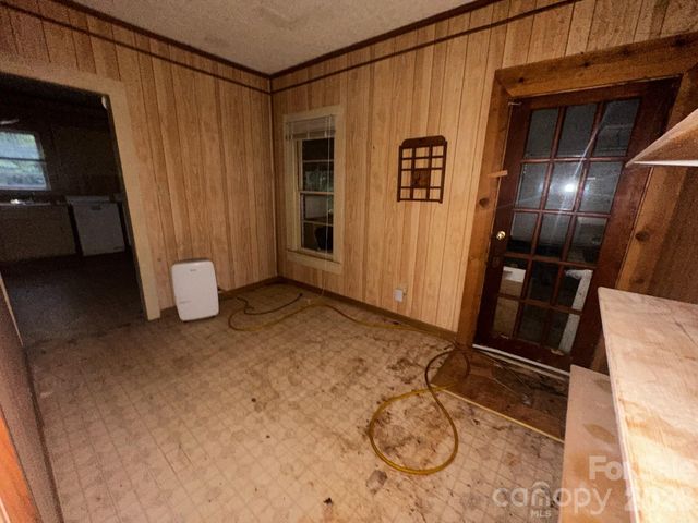 211 Luckadoo Road, Bostic, NC 28018