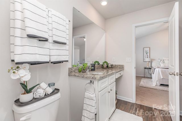 3101 Wynn Way, Charlotte, NC 28215