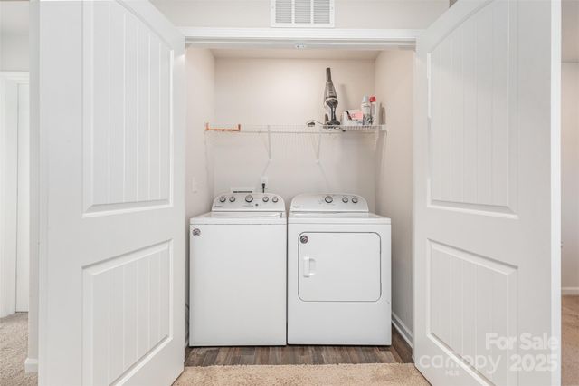 3101 Wynn Way, Charlotte, NC 28215