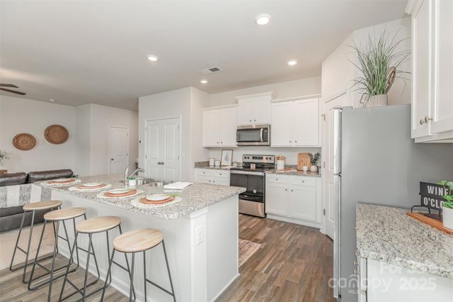 3101 Wynn Way, Charlotte, NC 28215