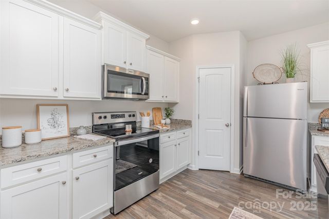 3101 Wynn Way, Charlotte, NC 28215