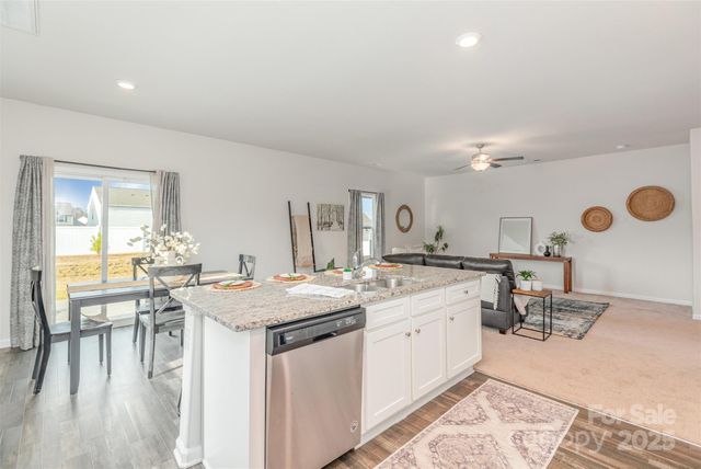 3101 Wynn Way, Charlotte, NC 28215