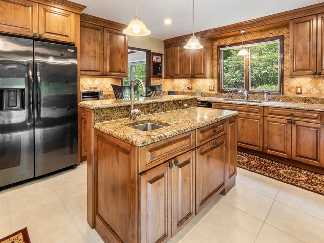 21714 N Andover Road, Kildeer, IL 60047