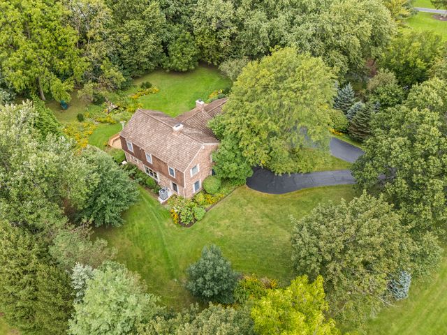 21714 N Andover Road, Kildeer, IL 60047