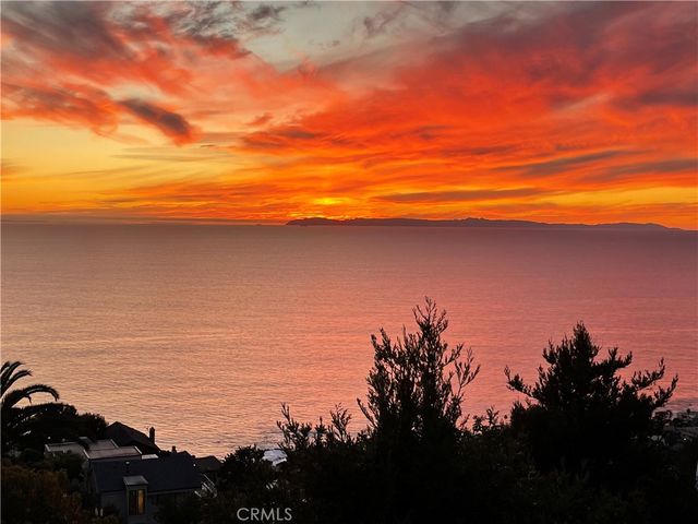 825 La Mirada, Laguna Beach, CA 92651