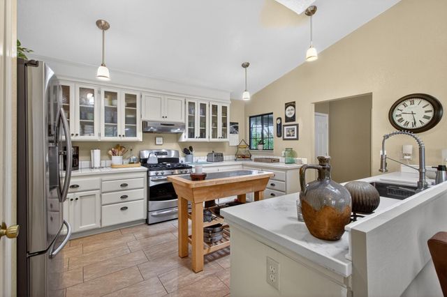 2796 Clipper Ct, Cool, CA 95614