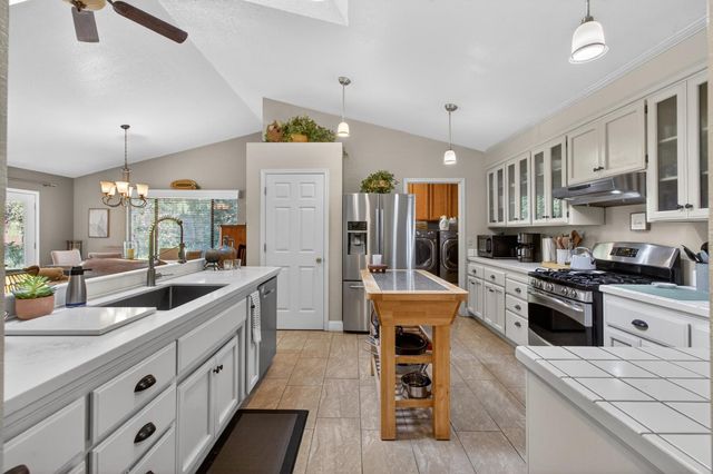 2796 Clipper Ct, Cool, CA 95614