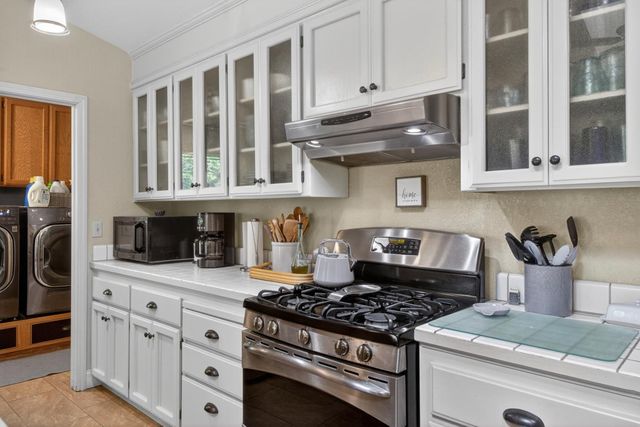 2796 Clipper Ct, Cool, CA 95614