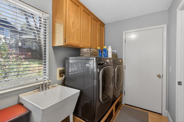 2796 Clipper Ct, Cool, CA 95614