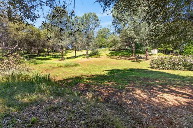 2796 Clipper Ct, Cool, CA 95614
