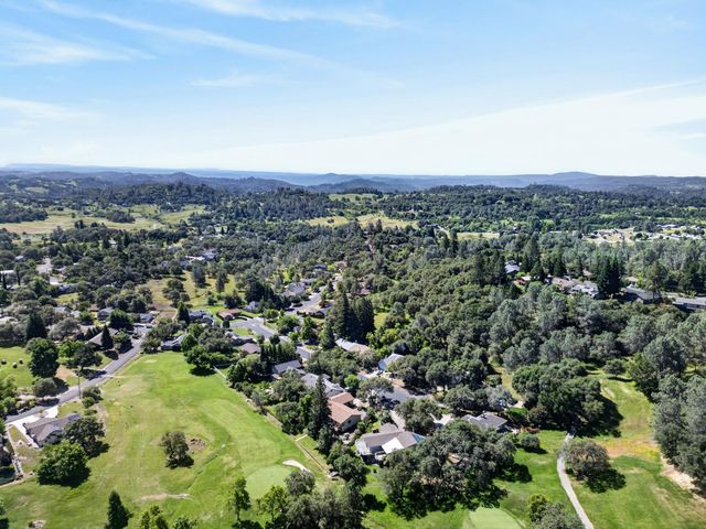 2796 Clipper Ct, Cool, CA 95614