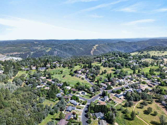 2796 Clipper Ct, Cool, CA 95614