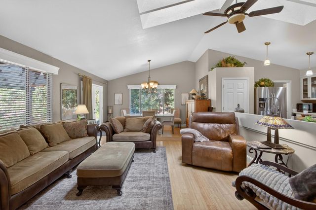 2796 Clipper Ct, Cool, CA 95614