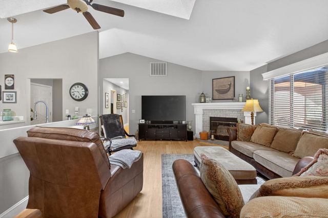 2796 Clipper Ct, Cool, CA 95614