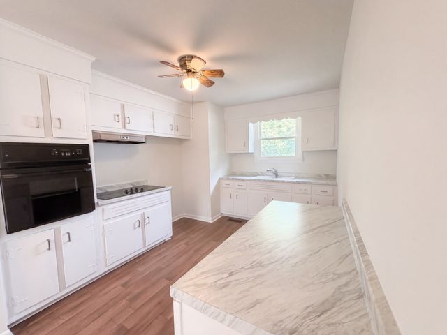 313 Lafayette Rd, Clarksville, TN 37042