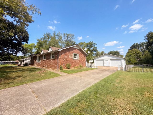 313 Lafayette Rd, Clarksville, TN 37042