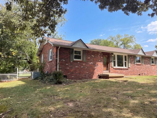 313 Lafayette Rd, Clarksville, TN 37042