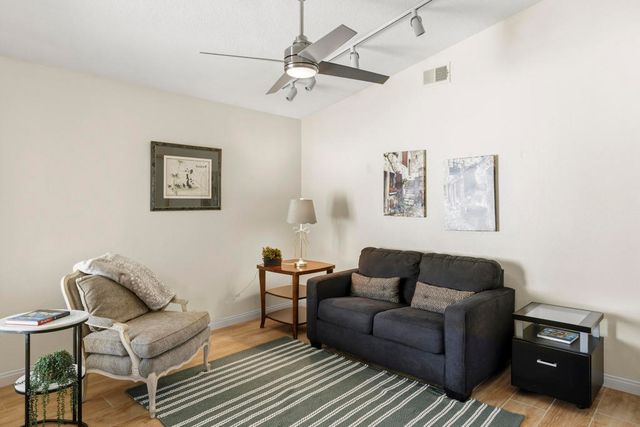 667 Vista Lago Circle N, Palm Desert, CA 92211