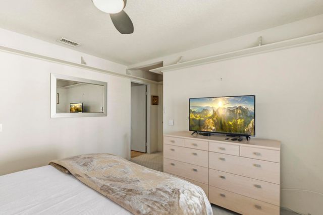 667 Vista Lago Circle N, Palm Desert, CA 92211