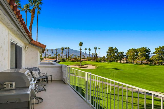 667 Vista Lago Circle N, Palm Desert, CA 92211