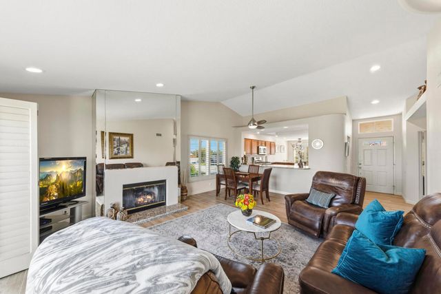 667 Vista Lago Circle N, Palm Desert, CA 92211