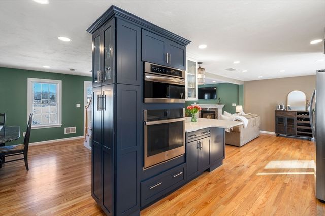 9 Davids Island Rd, Weymouth, MA 02191