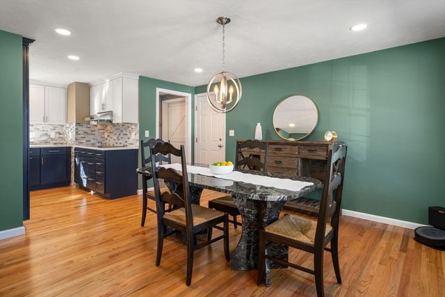 9 Davids Island Rd, Weymouth, MA 02191